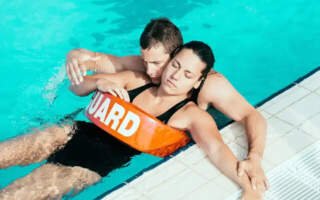 Guardians of the Shoreline: How Lifeguards Keep Beaches Safe and How You Can Enjoy the Best Beach Experience