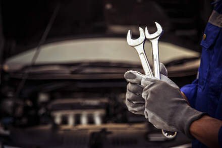 Robotics Revolution in Auto Repair Shop Workflow