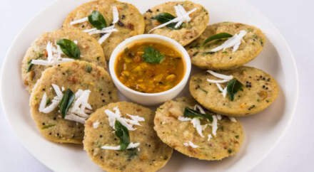 Healthy South Indian Breakfast for Diabetics: Kancheepuram Idli