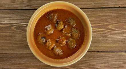 Veg Rogan Josh: A Flavorful North Indian Yam Curry