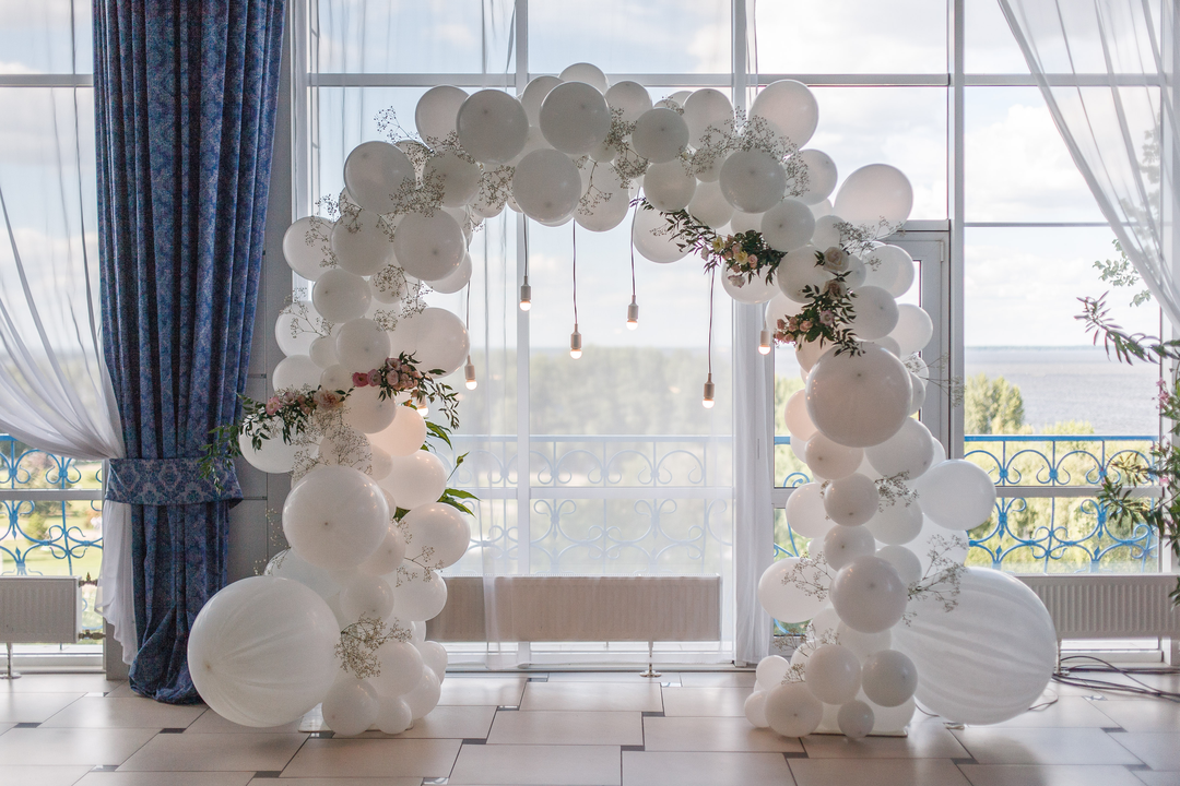 How Balloon Décor Creates Memorable Wedding Celebrations
